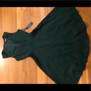 Lulu’s Dark Green Sleeveless Midi Dress